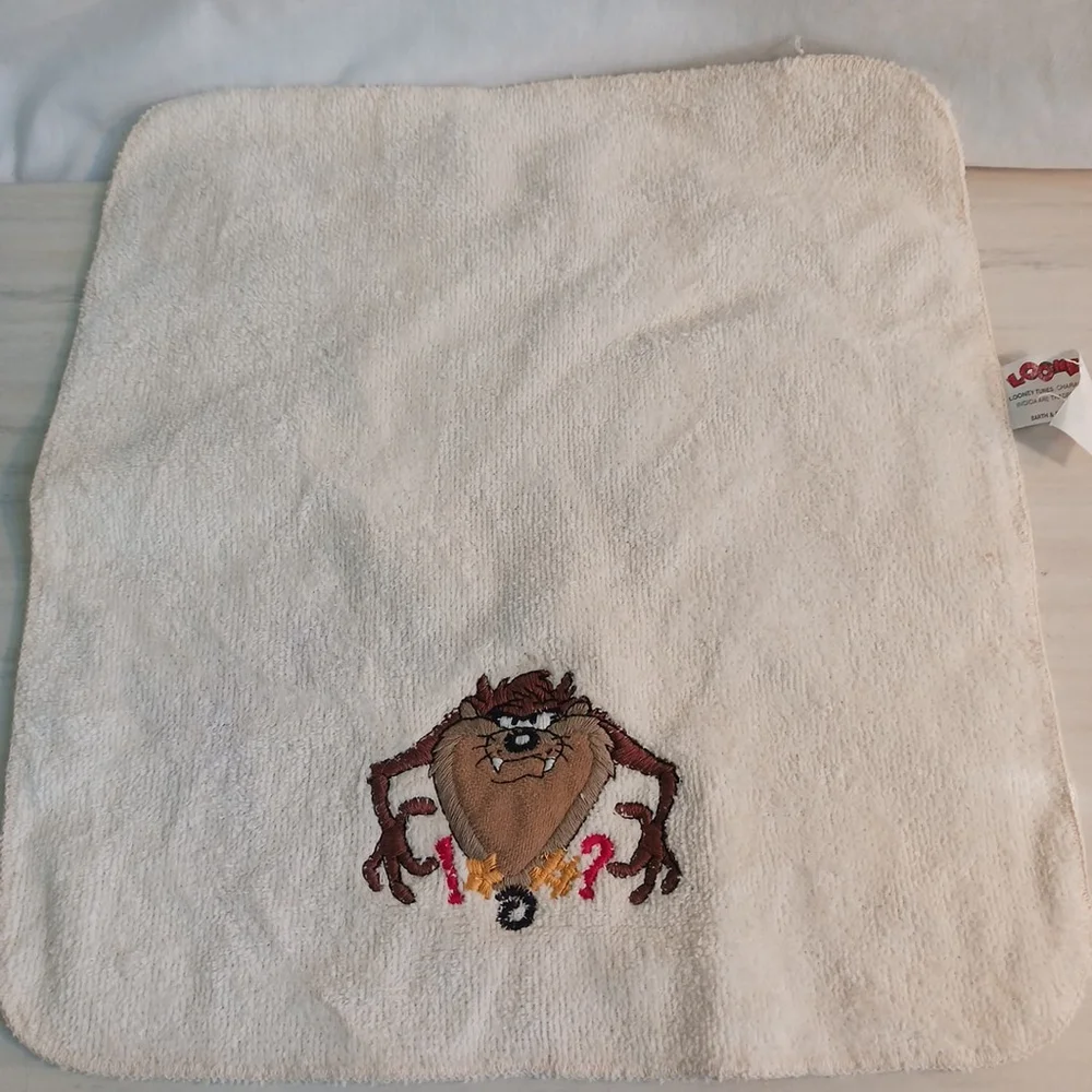 Looney Tunes Taz Embroidered Washcloth Cream Warner Bros 1993